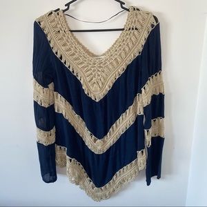 Umgee Chevron Top Size Medium